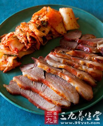 ，驴肉性味甘凉有补气养血滋阴壮阳功效
